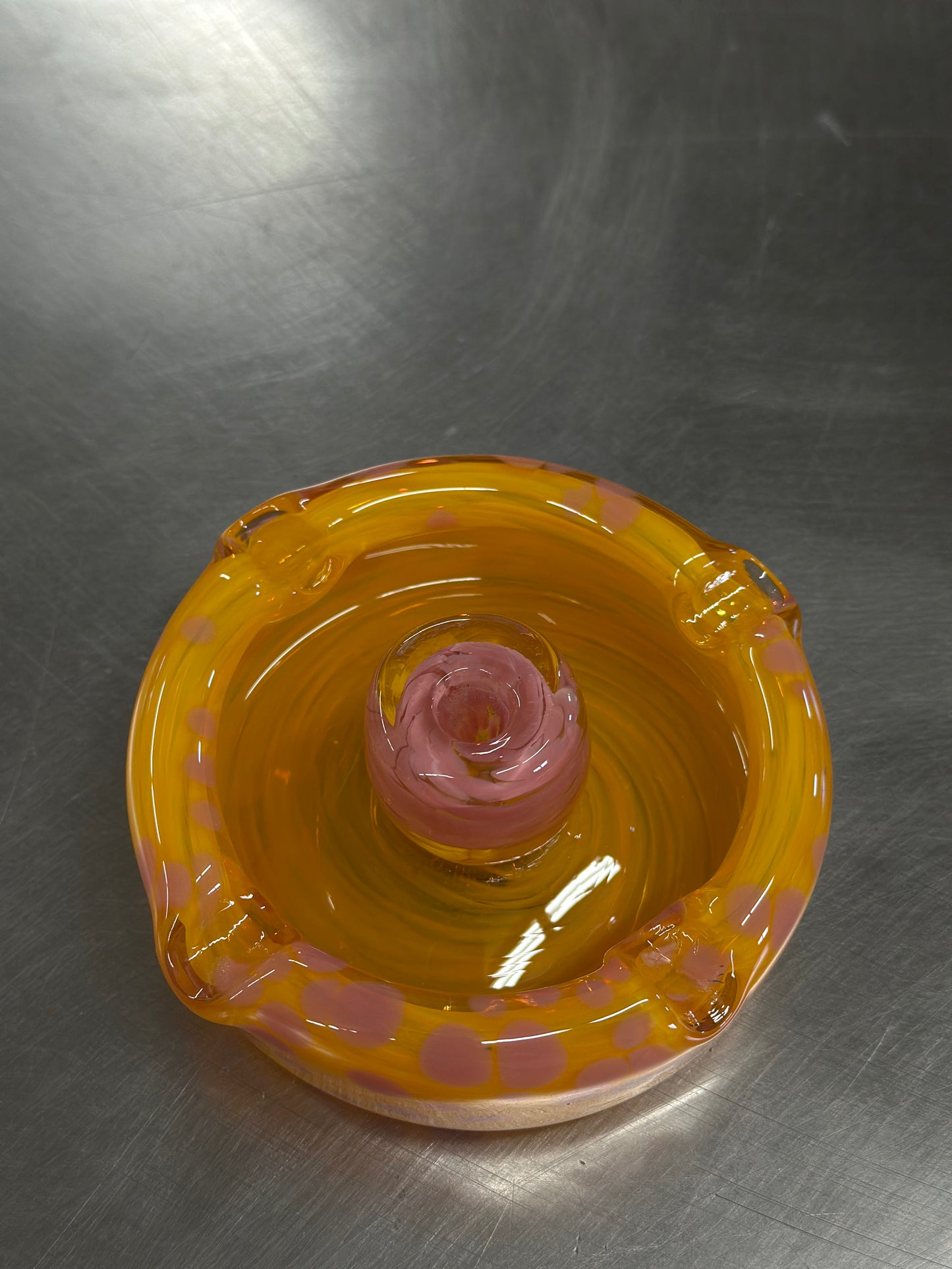 A001 Ashtray Gold an Pink